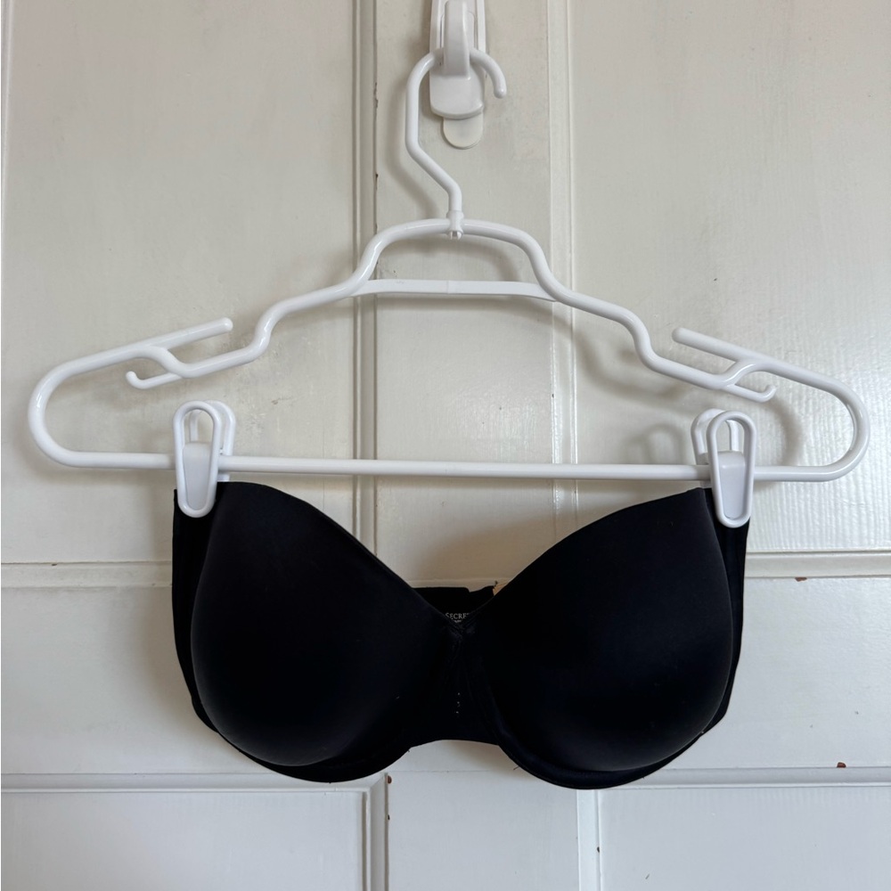 Victoria’s Secret black BioFit multi way strapless bra‎ size 34DD